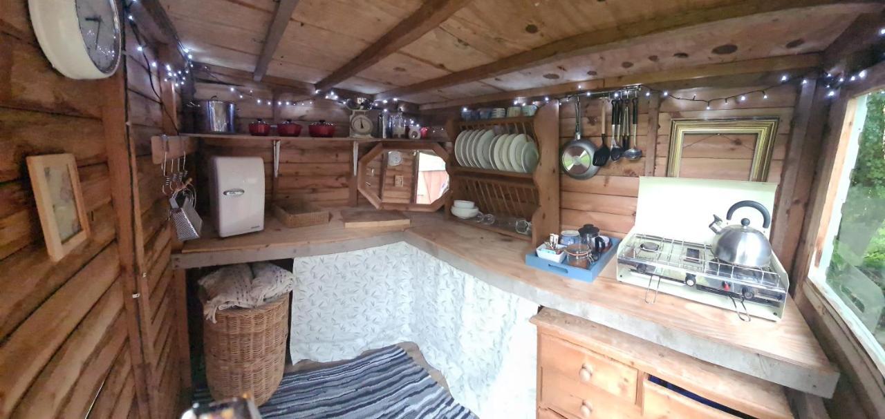 Hotel The Potting Shed Manuden Exterior foto
