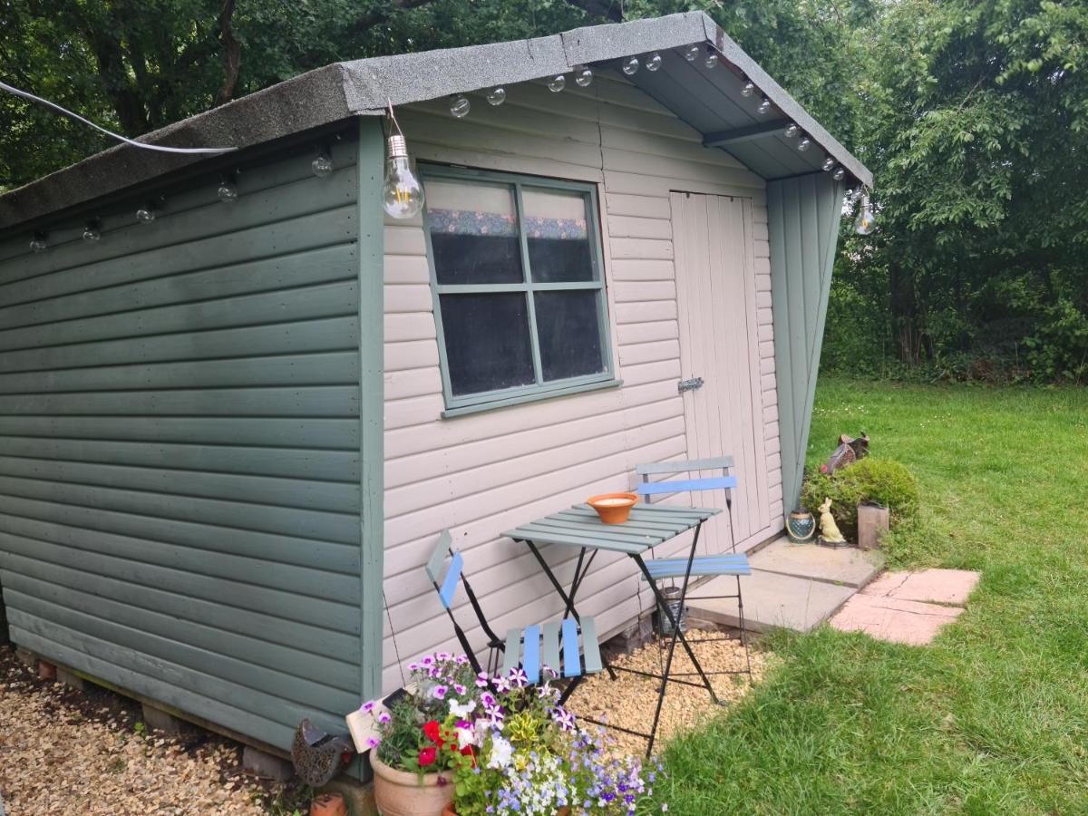 Hotel The Potting Shed Manuden Exterior foto