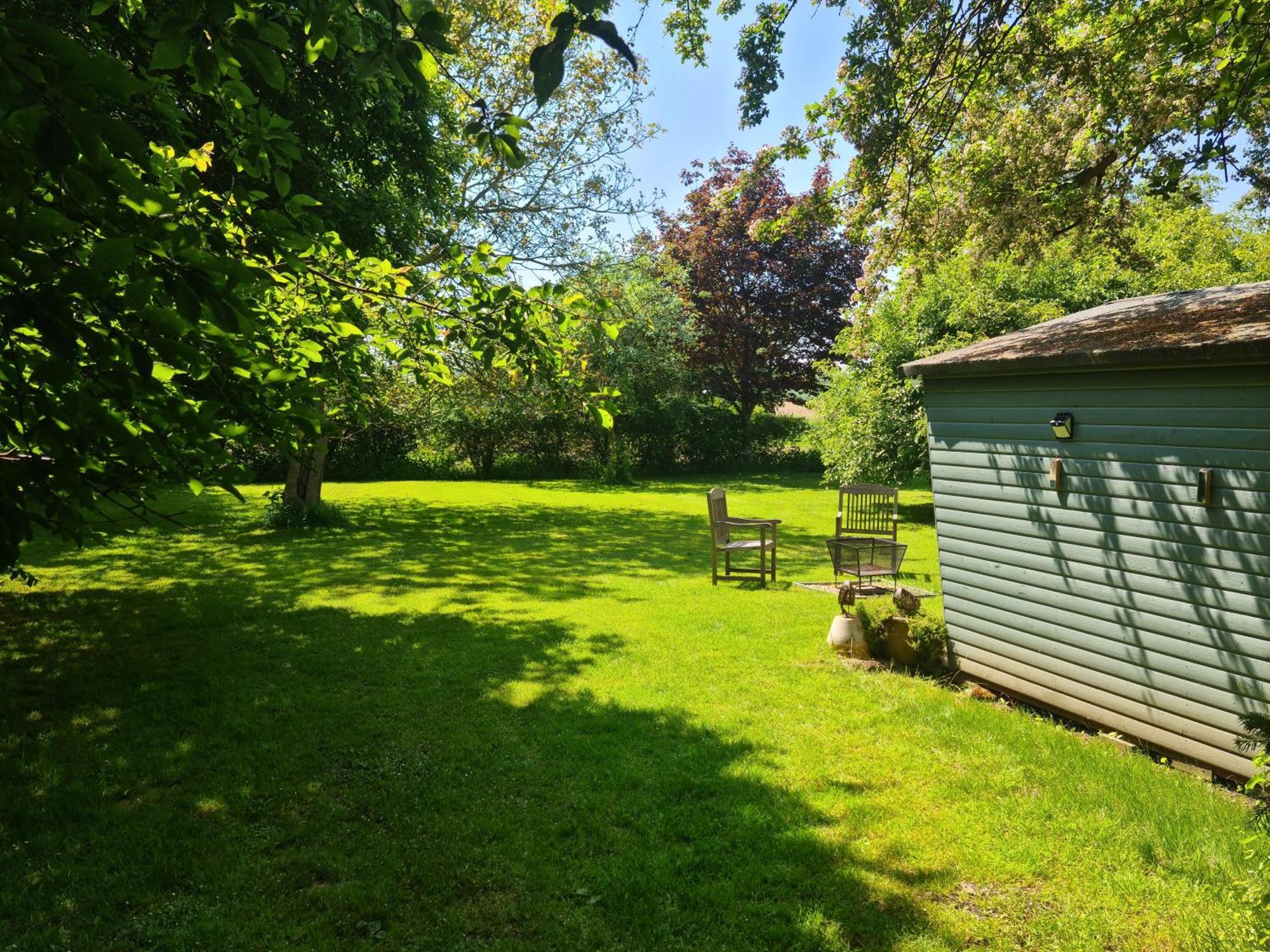 Hotel The Potting Shed Manuden Exterior foto